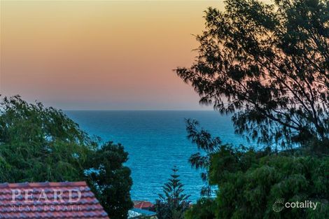 Property photo of 15 Tarolinta Gardens Ocean Reef WA 6027
