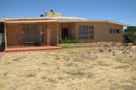 27 Hay St, Merredin, WA 6415