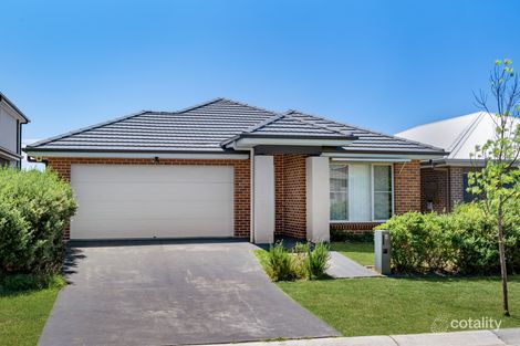 6 Law Cres, Oran Park, NSW 2570