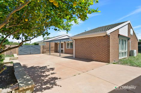 Property photo of 20 Maltravers Crescent Cranbourne North VIC 3977