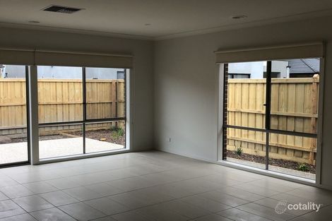 Property photo of 10 Auburn Drive Keysborough VIC 3173