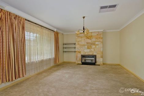 Property photo of 28 Sargent Parade Bellevue Heights SA 5050