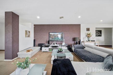Property photo of 22 Donoghoe Crescent Queanbeyan East NSW 2620