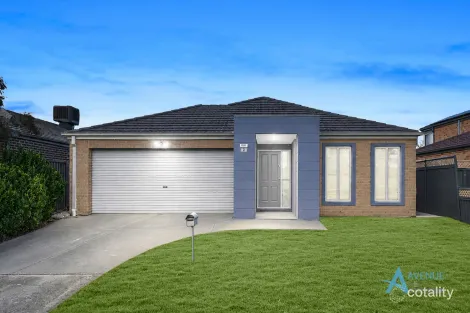 3 Hele Cl, Caroline Springs, VIC 3023