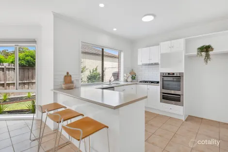 Property photo of 28 Vautier Street Rippleside VIC 3215