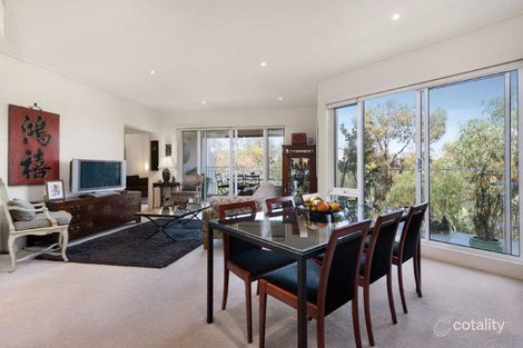 22/4 Seisman Pl, Port Melbourne, VIC 3207