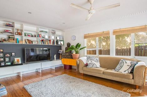 Property photo of 24 Second Avenue Labrador QLD 4215