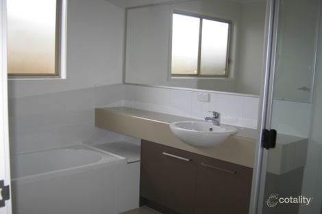 Property photo of 2 Anticipation Close Nambour QLD 4560