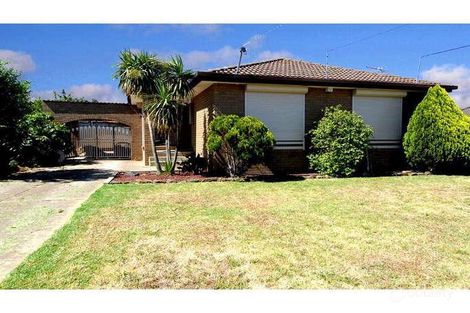 10 Penghana Pl, Kings Park, VIC 3021