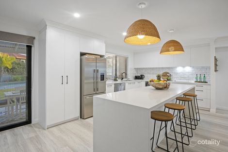 Property photo of 9 Zeller Crescent Arundel QLD 4214