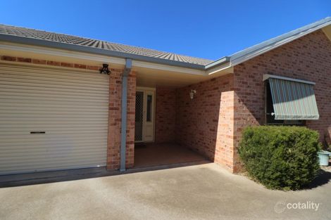 2/2a Cloete St, Young, NSW 2594