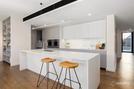 Property photo of 33/7 State Circle Forrest ACT 2603