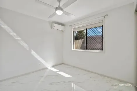 Property photo of 3 Casuarina Way Helensvale QLD 4212