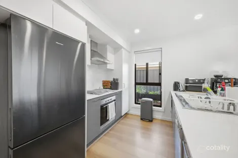 Property photo of 5 Barritt Road Munno Para Downs SA 5115