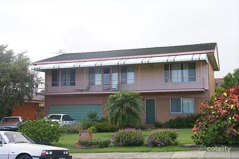 Property photo of 3 Waratah Avenue Biggera Waters QLD 4216