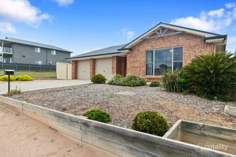 8 Woodward St, Moonta Bay, SA 5558