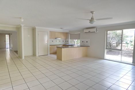 Property photo of 25 Cherokee Place Heritage Park QLD 4118