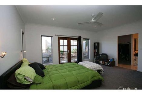 Property photo of 8 Lapis Court Southside QLD 4570
