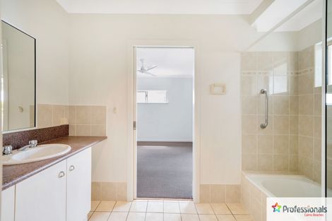 Property photo of 32 Ardisia Street Smithfield QLD 4878