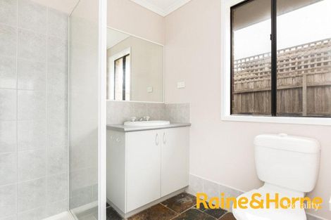 Property photo of 50 Carrington Crescent Carrum Downs VIC 3201
