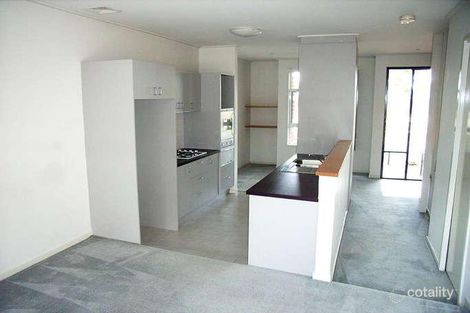 Property photo of 2/70 Grange Boulevard Bundoora VIC 3083
