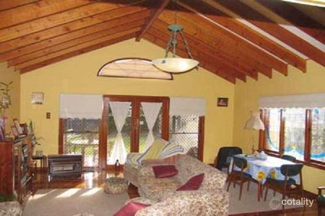 Property photo of 12 John Street Mount Saint Thomas NSW 2500