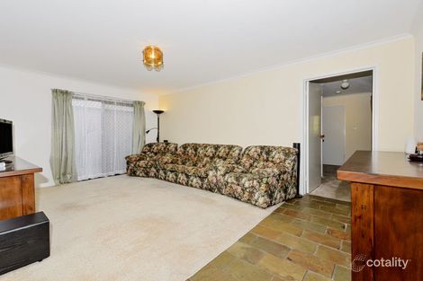 Property photo of 22 Ern Florence Crescent Theodore ACT 2905