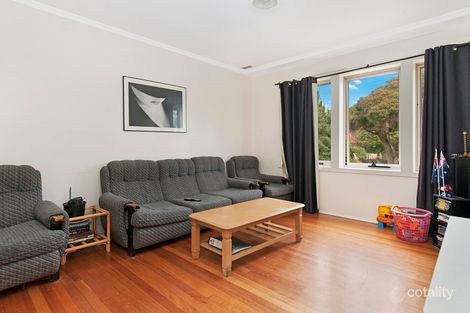 Property photo of 3 Hickory Crescent Frankston North VIC 3200
