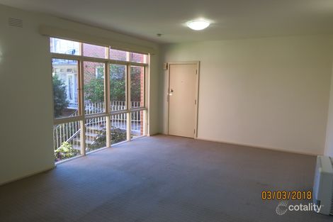 Property photo of 1/4 Yarra Street Kew VIC 3101