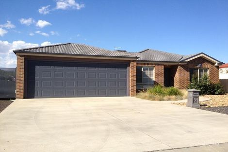 Property photo of 10 Jade Court Kangaroo Flat VIC 3555