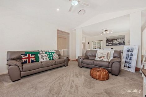 Property photo of 1 Linum Place Mount Annan NSW 2567