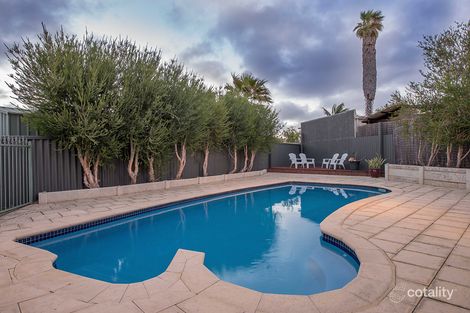 19 Sailfish Cl, Beldon, WA 6027