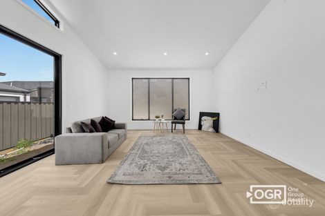 Property photo of 721 Grand Boulevard Mickleham VIC 3064