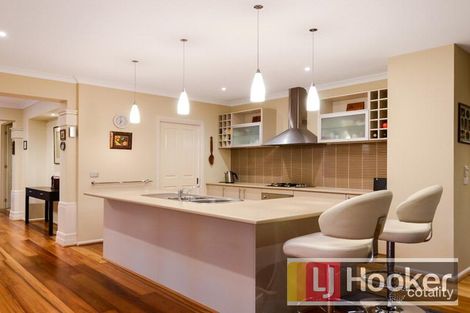 Property photo of 5 Cavalier Drive Berwick VIC 3806