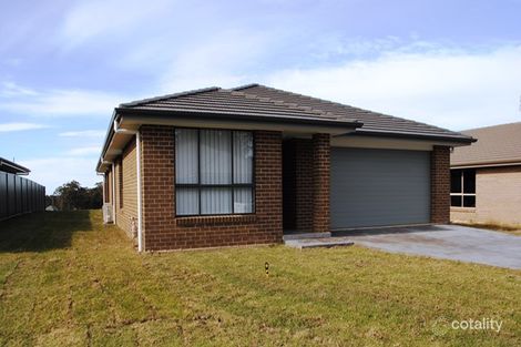 9 Bowerbird St, South Nowra, NSW 2541