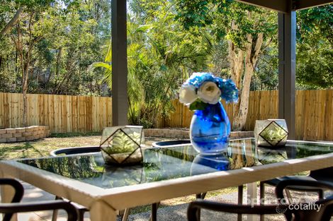 Property photo of 18 Paddington Crescent Stretton QLD 4116