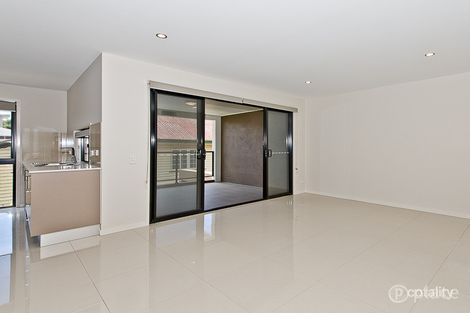 Property photo of 2/11 Gamelin Crescent Stafford QLD 4053