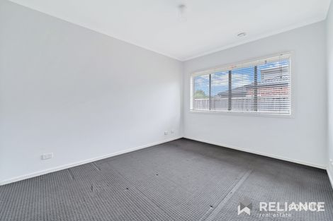 Property photo of 41 Shiraz Crescent Point Cook VIC 3030