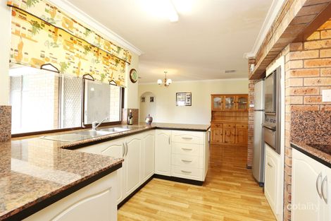 Property photo of 6 Gillon Road Noranda WA 6062