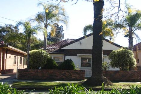 25 Eighth Ave, Campsie, NSW 2194