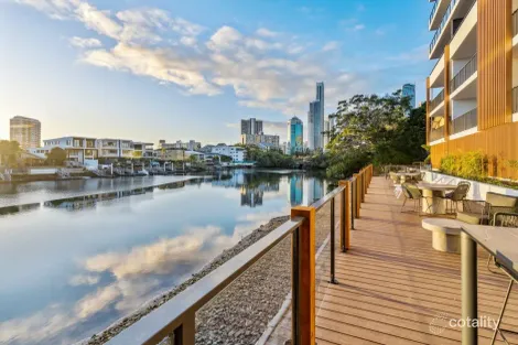 Property photo of 30/18 Remembrance Drive Surfers Paradise QLD 4217