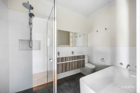 Property photo of 37 Brinkley Avenue Wendouree VIC 3355