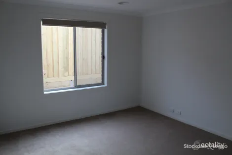 Property photo of 19 Grassdart Street Tarneit VIC 3029