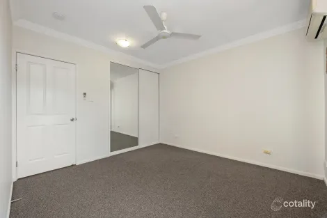 Property photo of 5/103 Harold Street West End QLD 4810