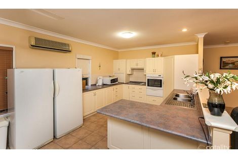 Property photo of 20 Warner Avenue Norman Gardens QLD 4701
