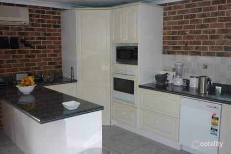 Property photo of 25 Parklands Drive Shellharbour NSW 2529