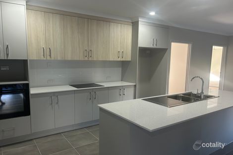 43 Fitzroy Ave, Clinton, QLD 4680