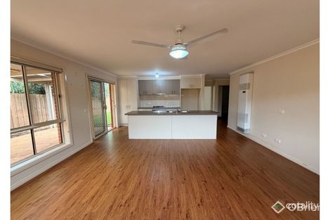 2/19 Kraft Cres, Drouin, VIC 3818