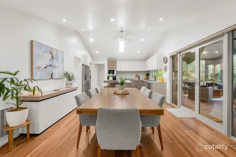 Property photo of 13 Sturdee Road Donvale VIC 3111