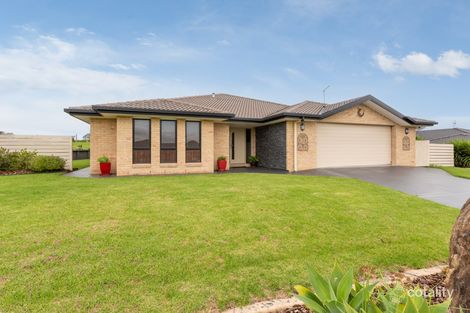 6 Yuin Pl, Bega, NSW 2550